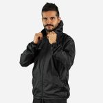 Chaquetea rompevientos